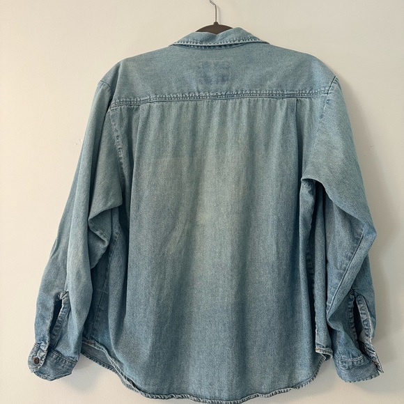 Vintage Levi’s Women’s Jean Shirt, Size Medium - Picture 2 of 4